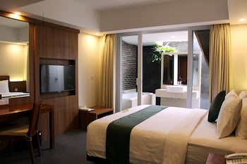 paragon hotel seminyak