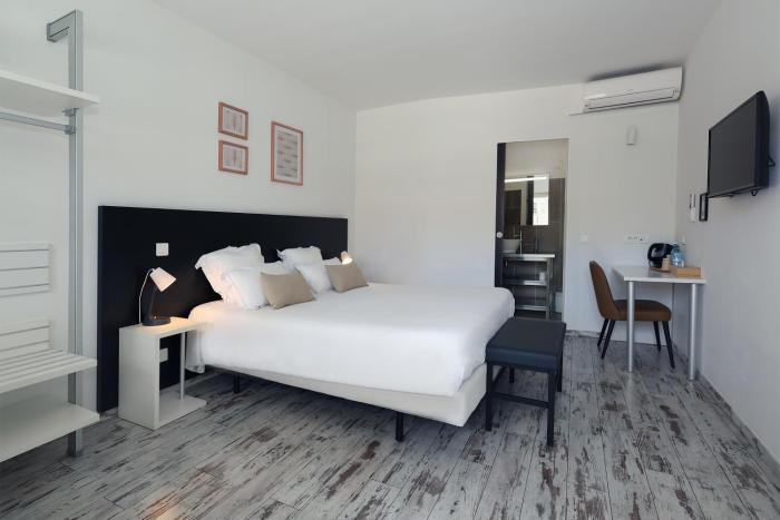 hotel restaurant le nelio