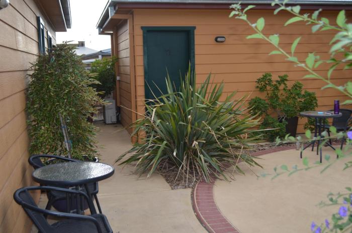 prince of wales motel