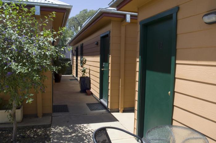 prince of wales motel