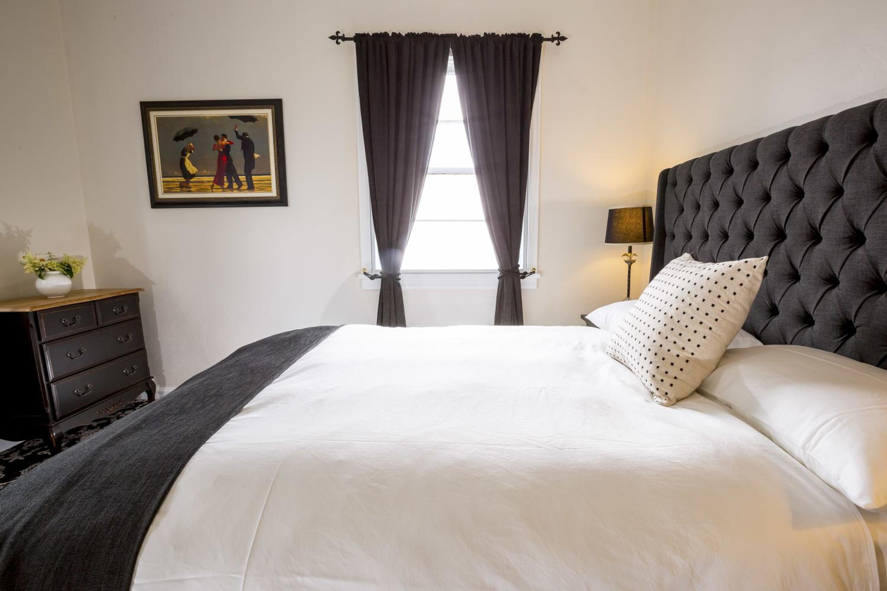 The Commercial Boutique Hotel,New South Wales>>Byron Bay,4 star