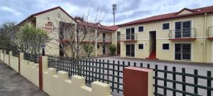 new castle motor lodge