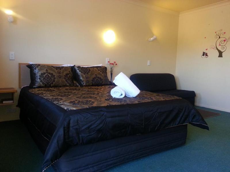 new castle motor lodge