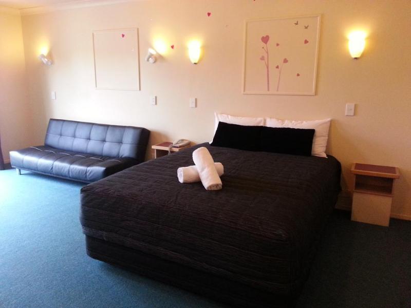 new castle motor lodge