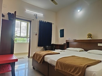 Binayak Palace Od,Near Evening College Kendrapara, Kendrapara, Odisha, Odisha,3 star