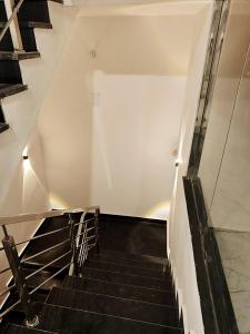 Hotel Kashi Bliss,,2 star