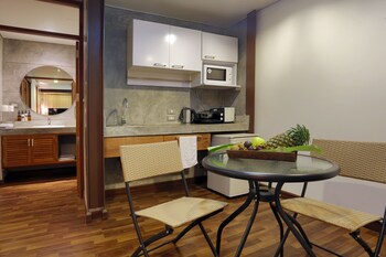 The Farmhouse At Polo Escape,In Bang Lamung,4 star