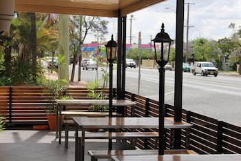 golden west motor inn