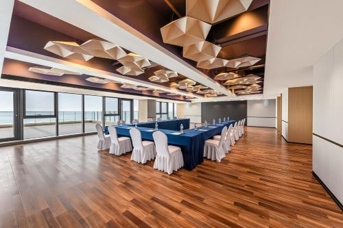 even yantai hotel golden coast by ihg