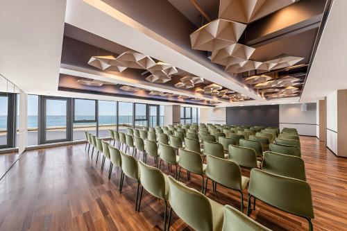 even yantai hotel golden coast by ihg