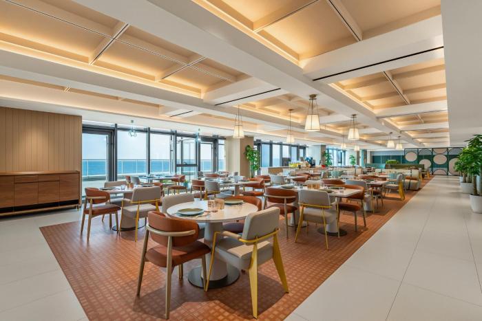 even yantai hotel golden coast by ihg
