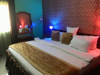 definite destiny hotel