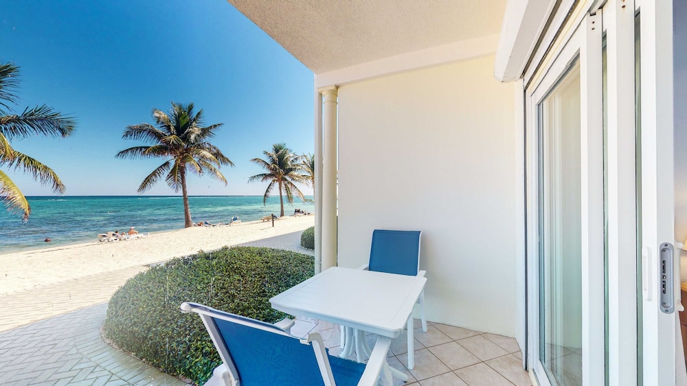 wyndham reef resort grand cayman