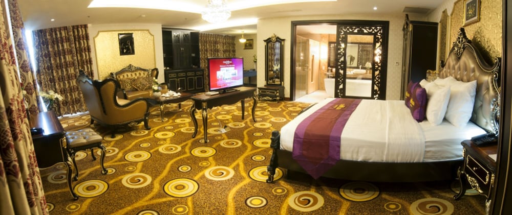 the mira hotel