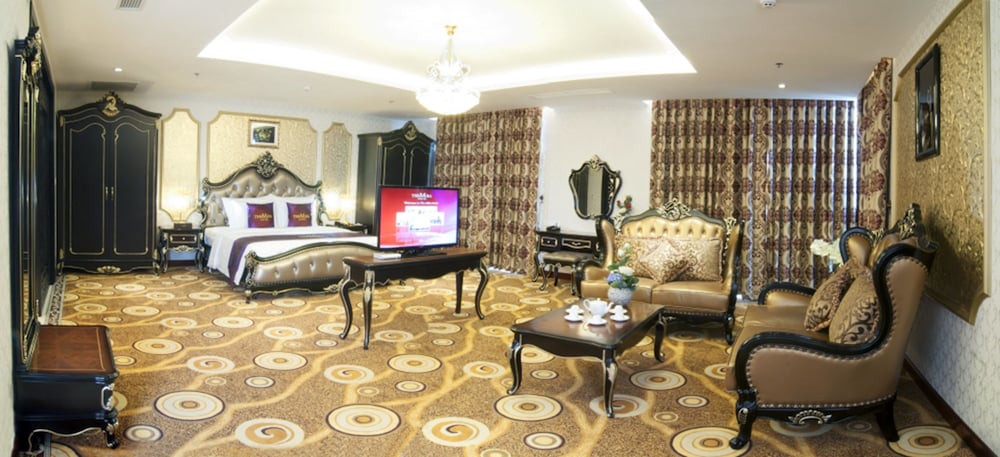the mira hotel