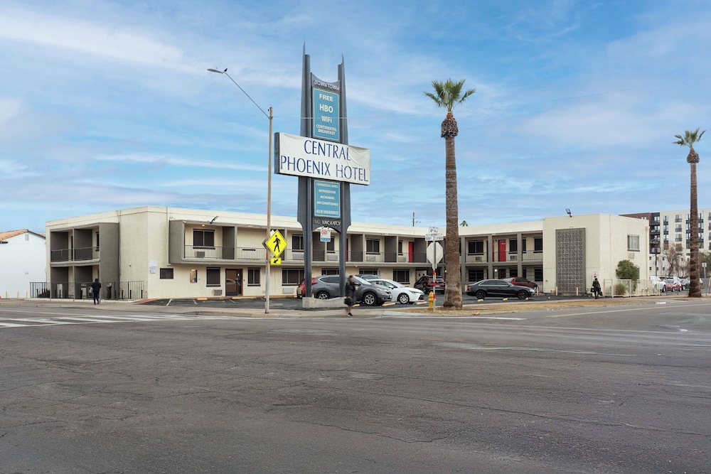 central phoenix hotel