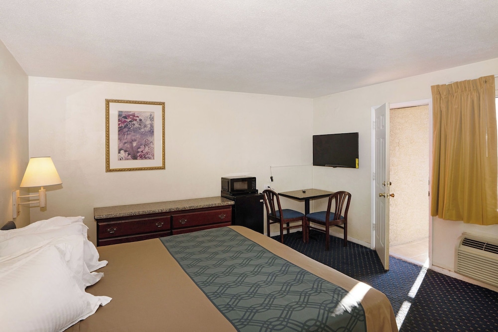 central phoenix hotel