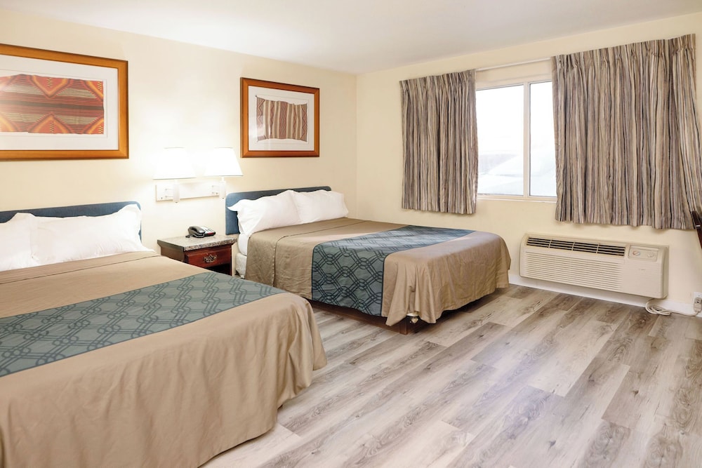 central phoenix hotel