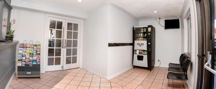 central phoenix hotel