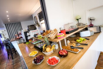 Hotel Restaurant Le Clos Fleuri,Carcassonne>>Bram,3 star