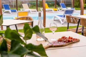 Hotel Restaurant Le Clos Fleuri,Carcassonne>>Bram,3 star