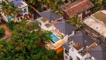 elivaas purple coral luxe 5 bhk villa