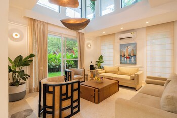 elivaas purple coral luxe 5 bhk villa