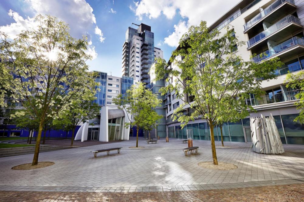 marlin apartments london bridge empire square