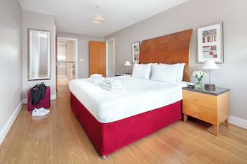 marlin apartments london bridge empire square