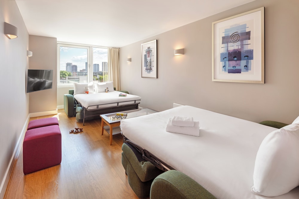 marlin apartments london bridge empire square