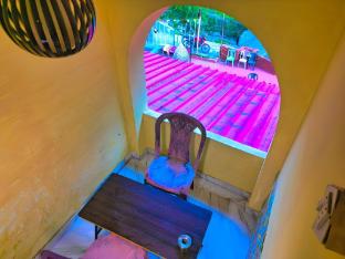 The Kunwar Heritage Inn,,2 star