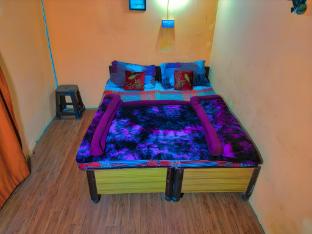 The Kunwar Heritage Inn,,2 star