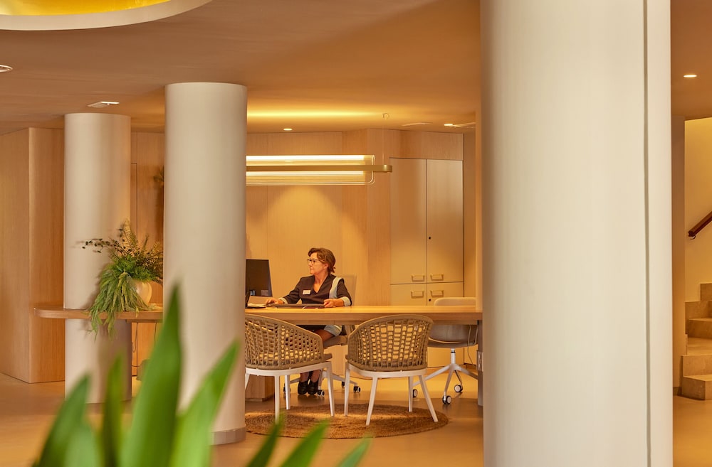 universal hotel cabo blanco adults only