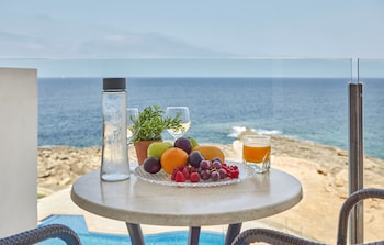 universal hotel cabo blanco adults only