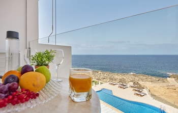 universal hotel cabo blanco adults only