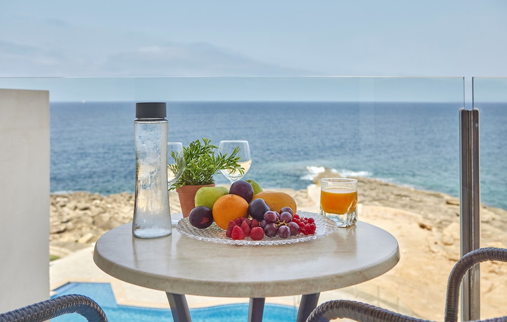 universal hotel cabo blanco adults only