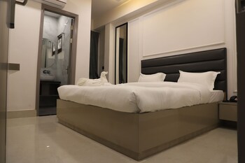 Hotel The 9S,,2 star