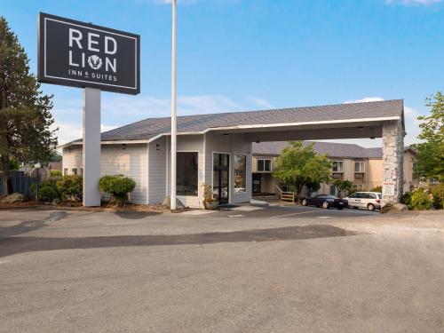Red Lion Inn & Suites Grants Pass,Josephine County>>Grants Pass,2 star