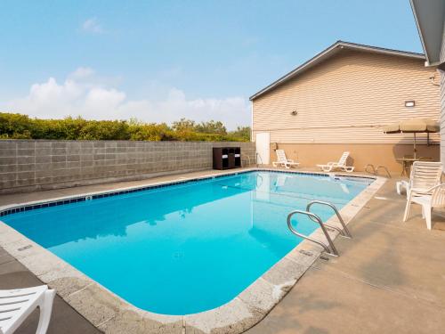 Red Lion Inn & Suites Grants Pass,Josephine County>>Grants Pass,2 star