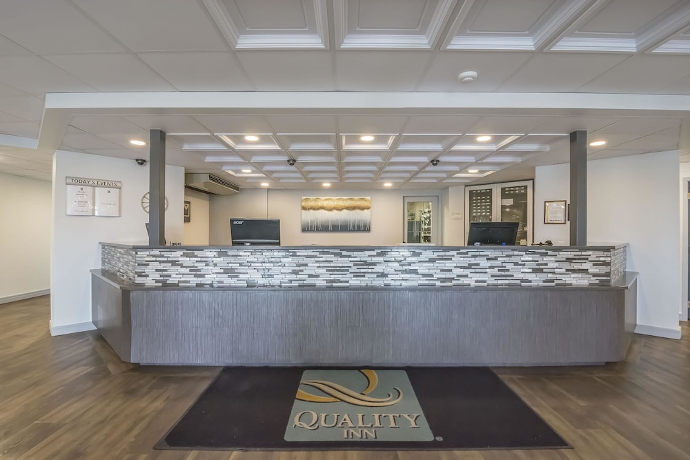 Quality Inn West Edmonton,Edmonton>>Alberta,3 star