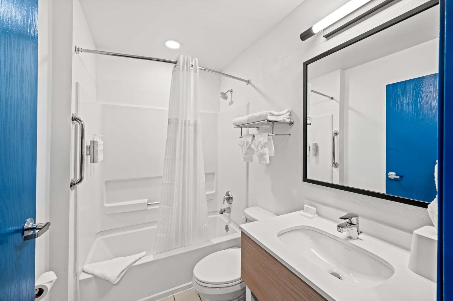 comfort inn and suites airport dulles gateway