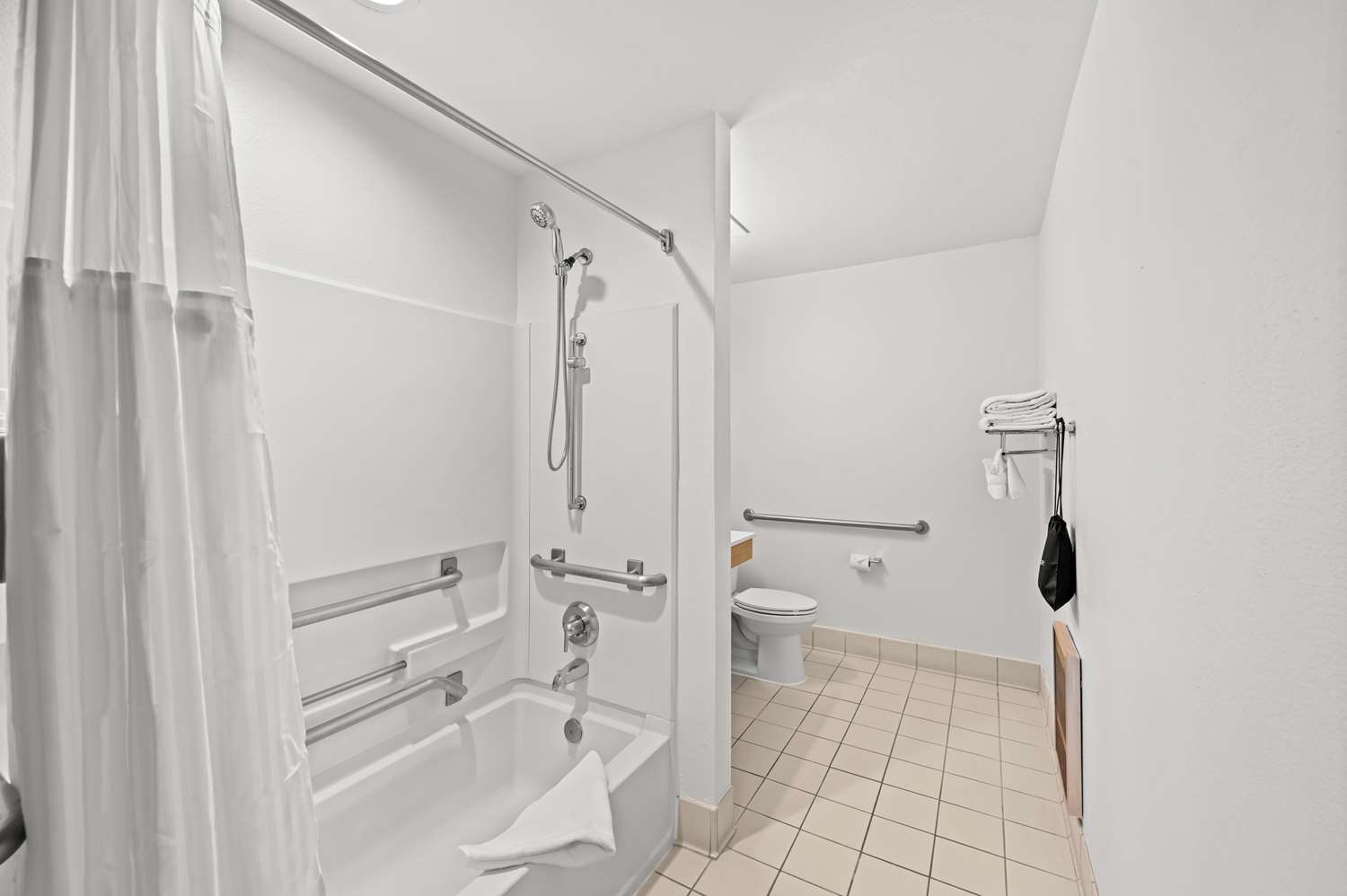 comfort inn and suites airport dulles gateway
