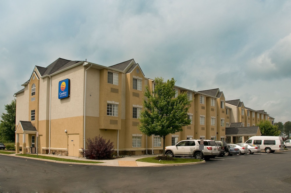 comfort inn and suites airport dulles gateway