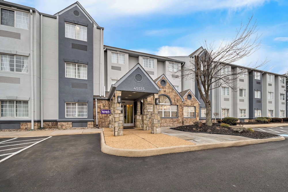 comfort inn and suites airport dulles gateway