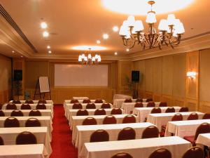 waterfront cebu city hotel and casino