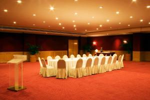 waterfront cebu city hotel and casino