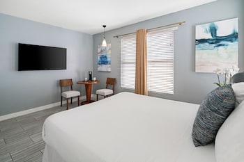 kasa la flora and impala miami beach