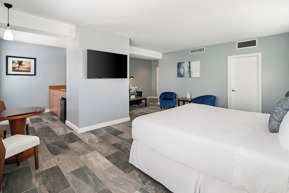 kasa la flora and impala miami beach