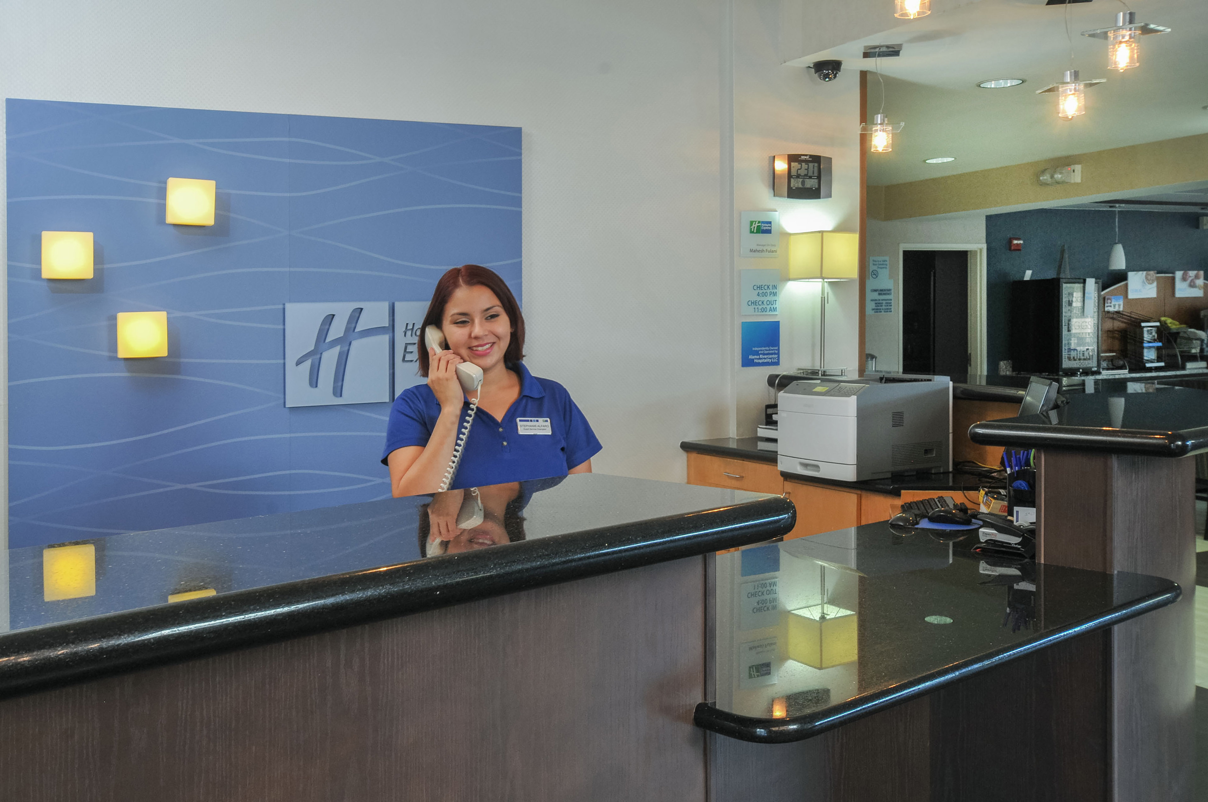 holiday inn express san antonio rivercenter area by ihg