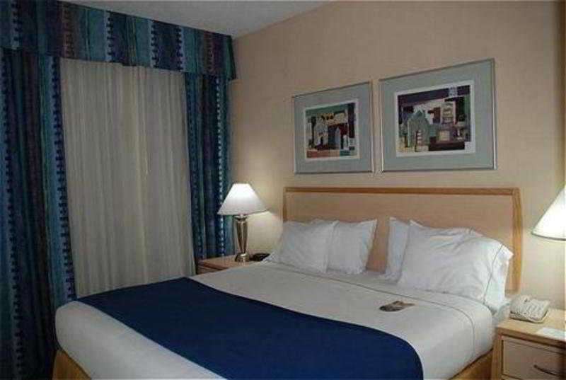 holiday inn express san antonio rivercenter area by ihg